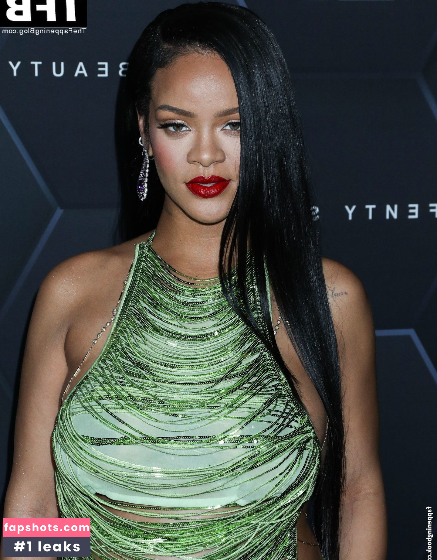 Rihanna gallery photo #2144