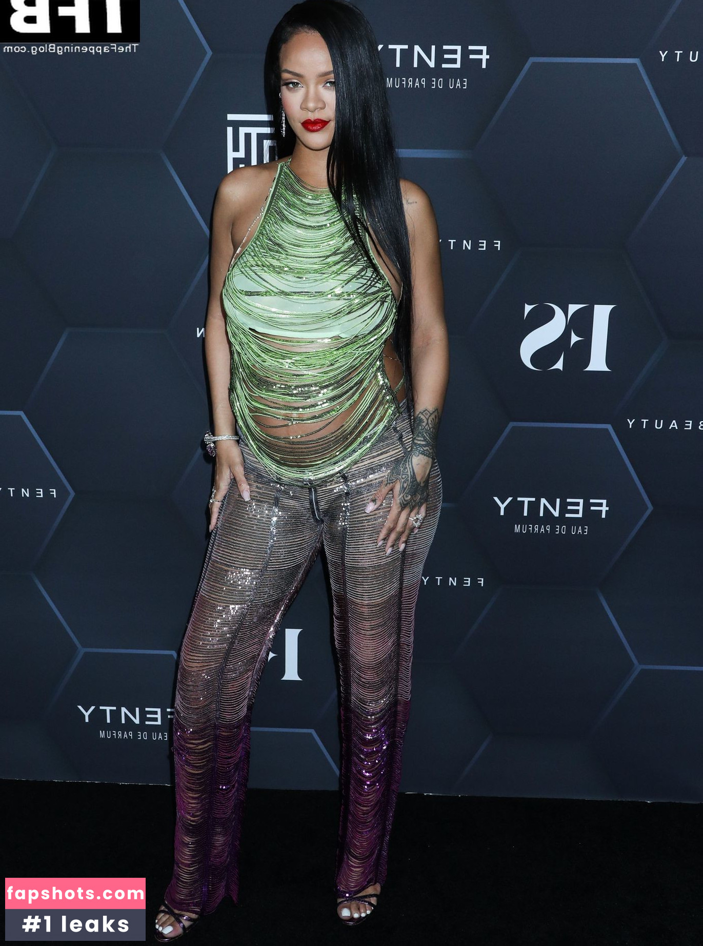 Rihanna gallery photo #2146