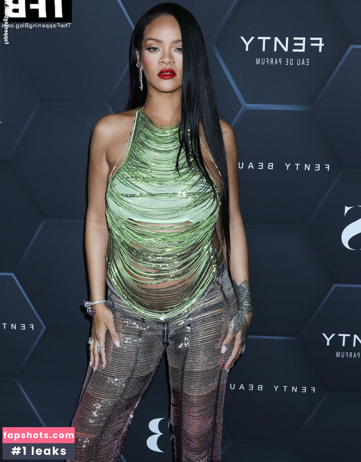 Rihanna gallery photo #2156