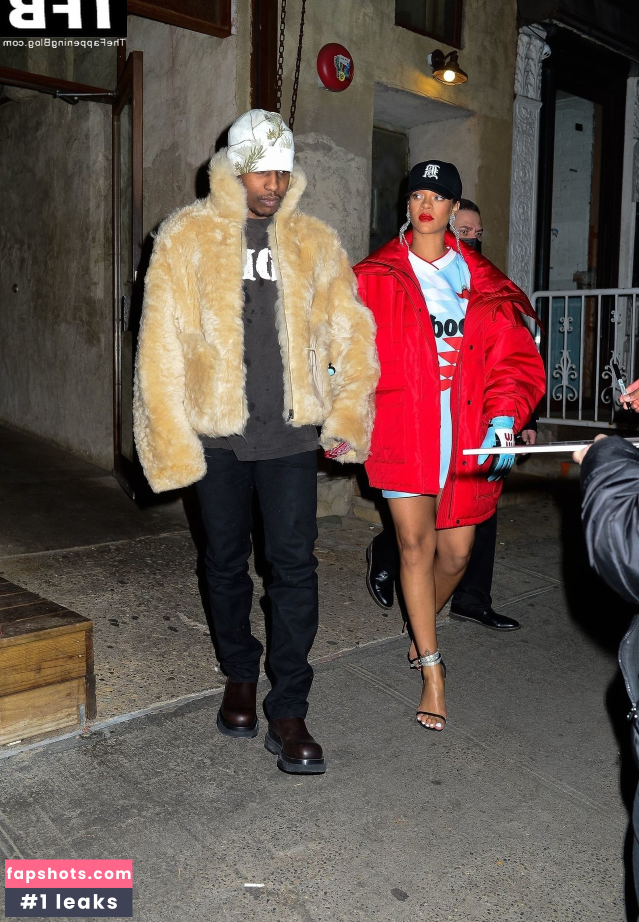 Rihanna gallery photo #2162