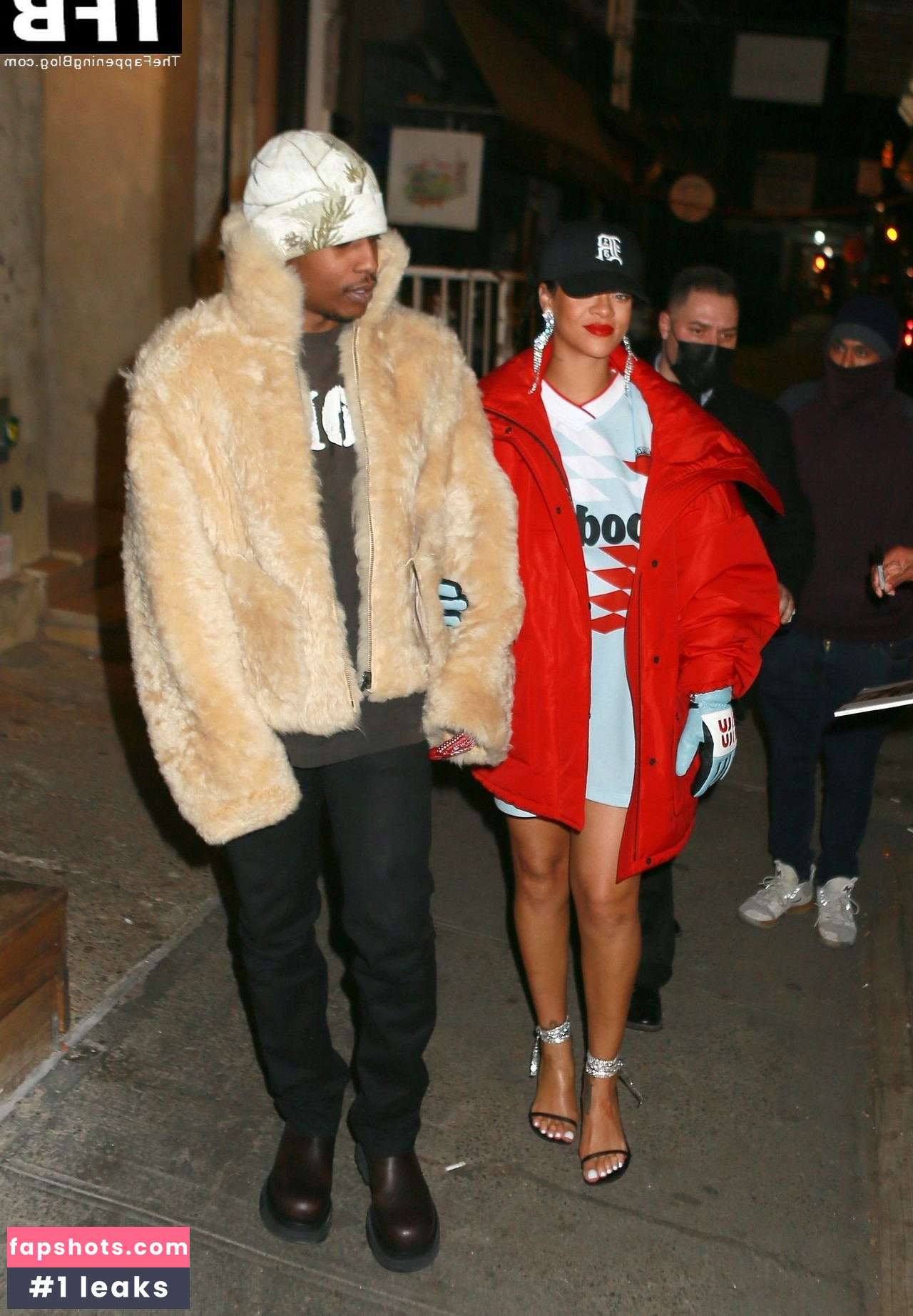 Rihanna gallery photo #2164