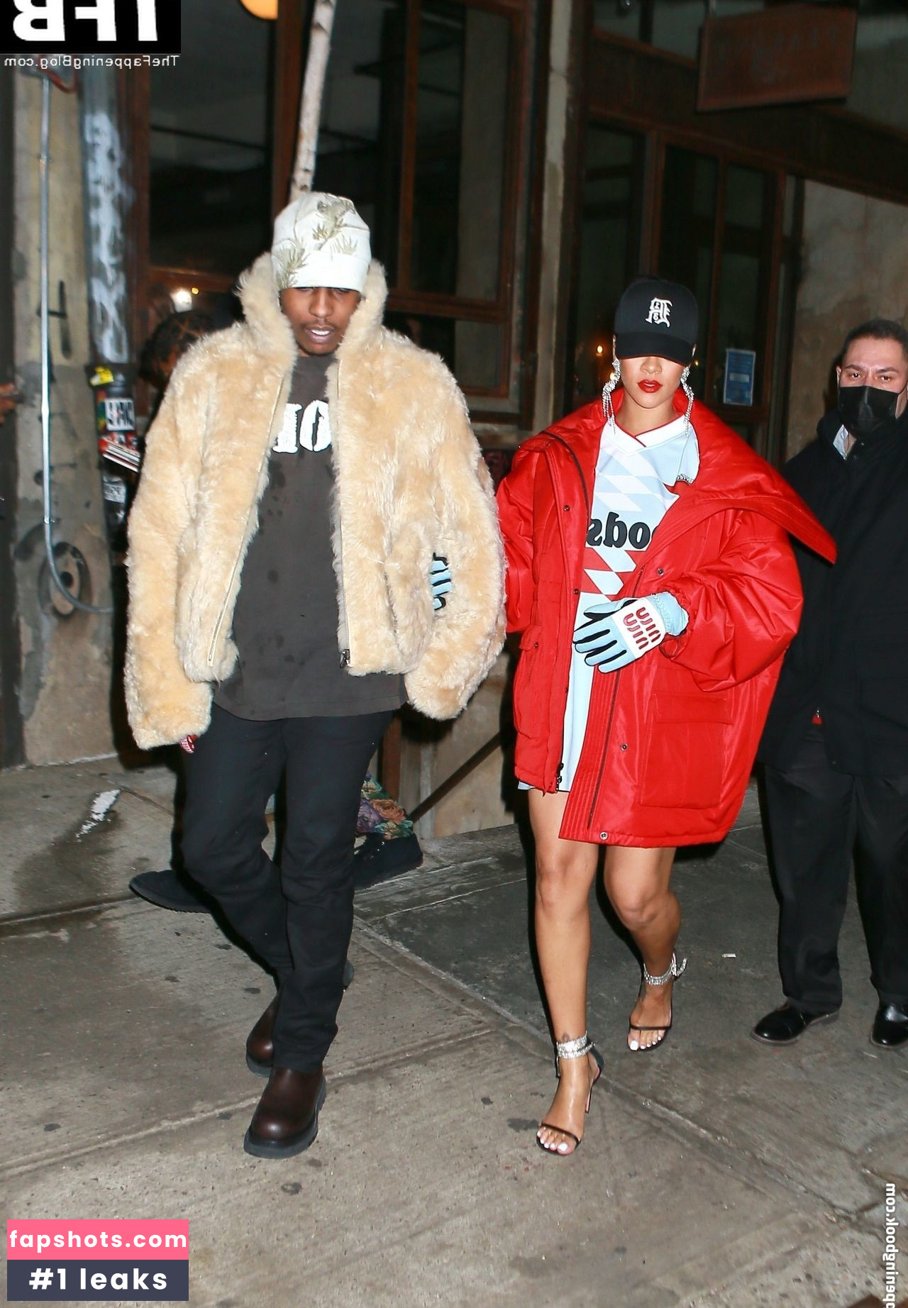 Rihanna gallery photo #2166