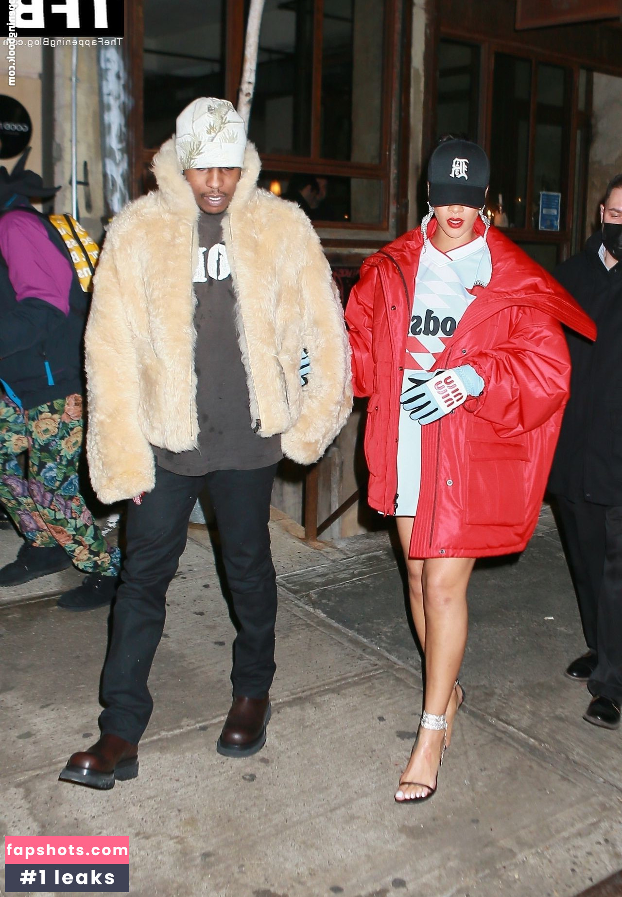 Rihanna gallery photo #2168