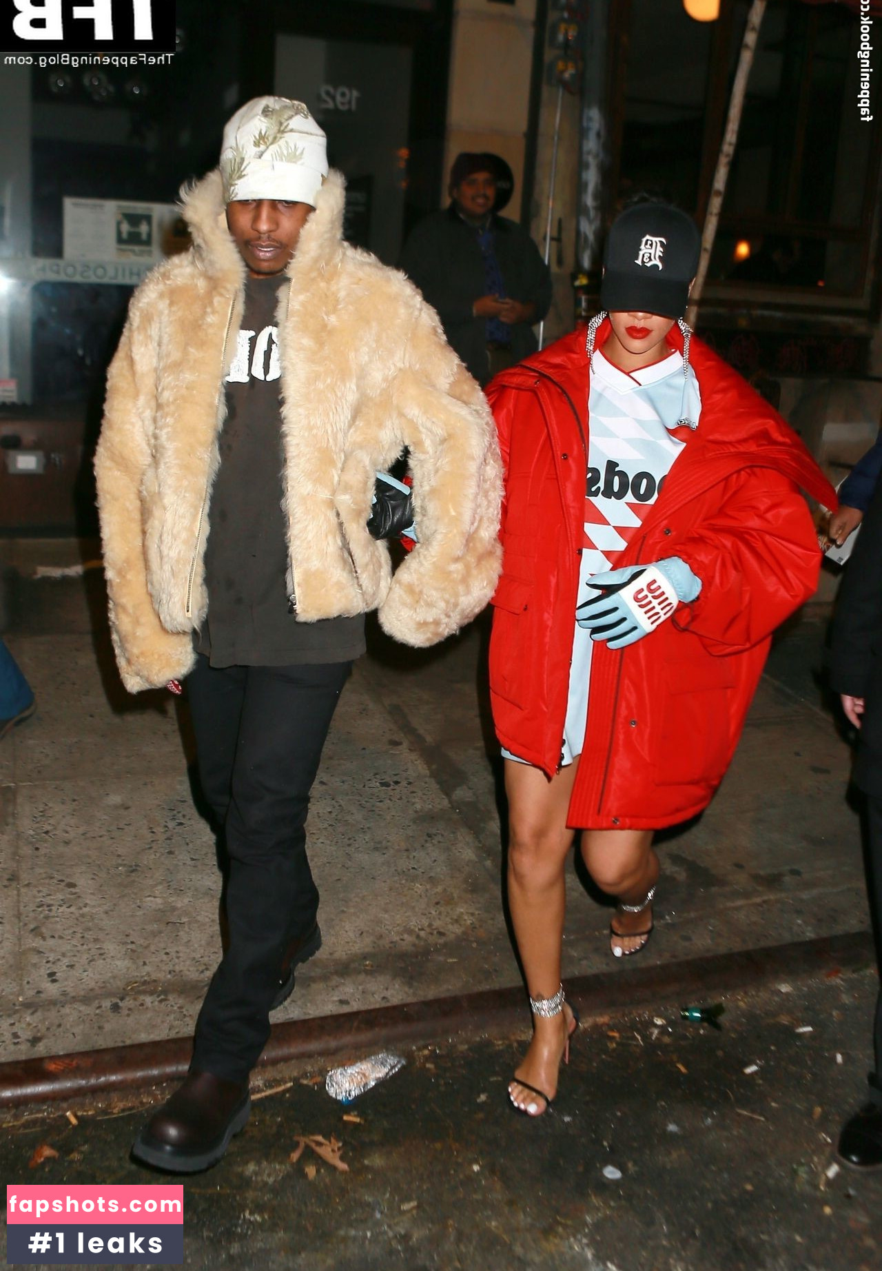 Rihanna gallery photo #2169