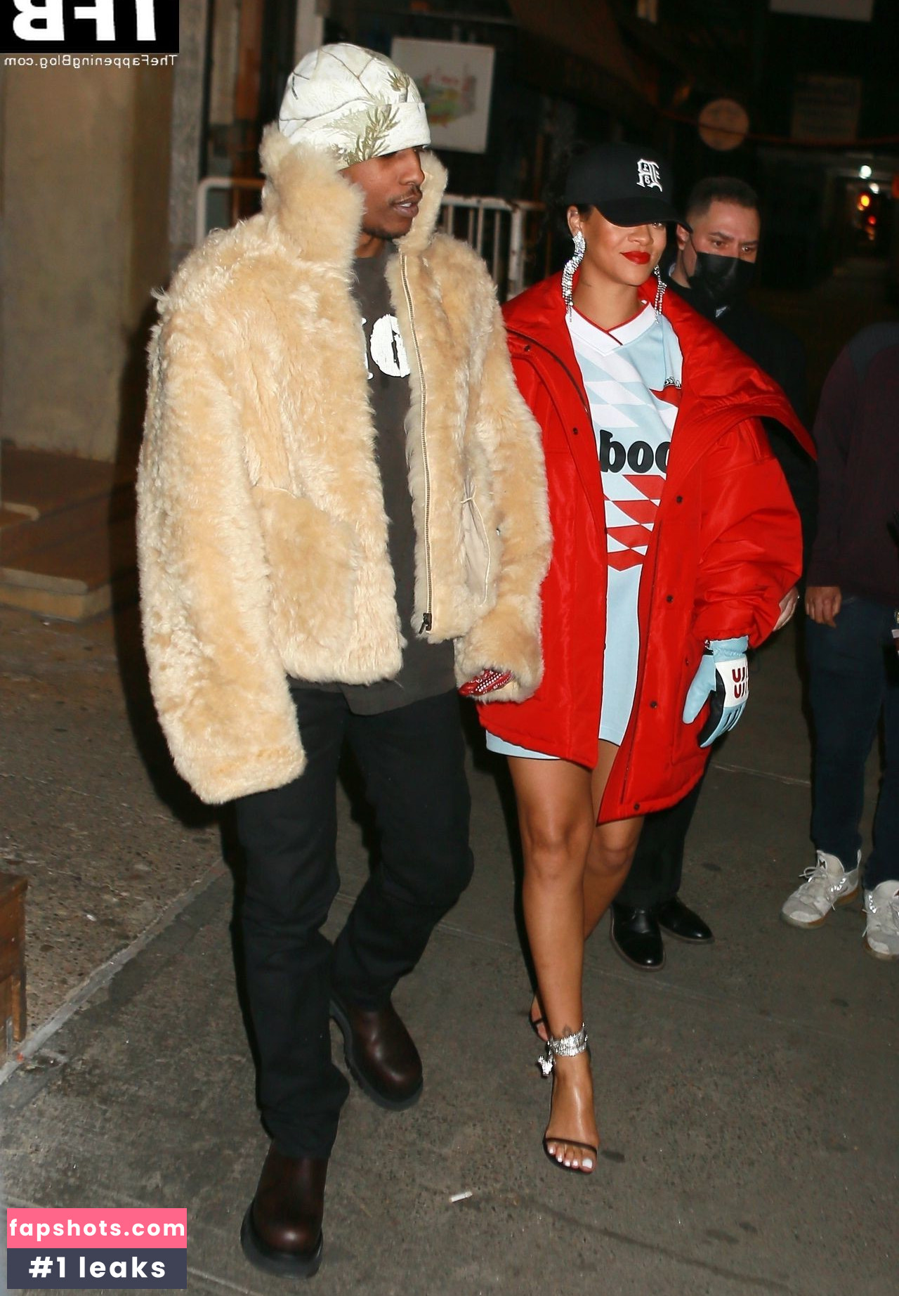 Rihanna gallery photo #2173