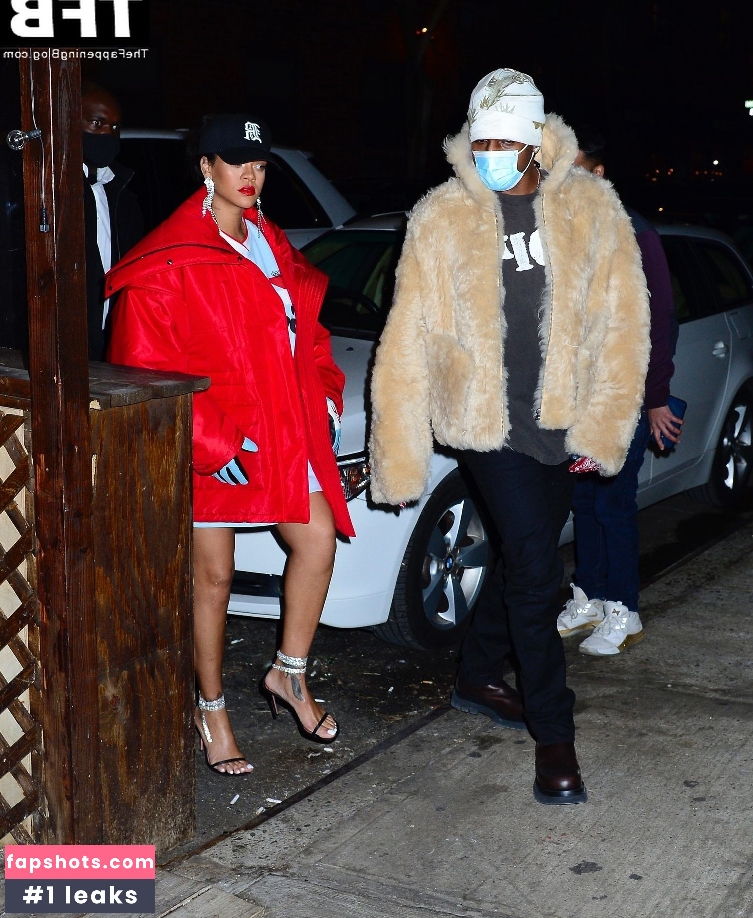 Rihanna gallery photo #2175