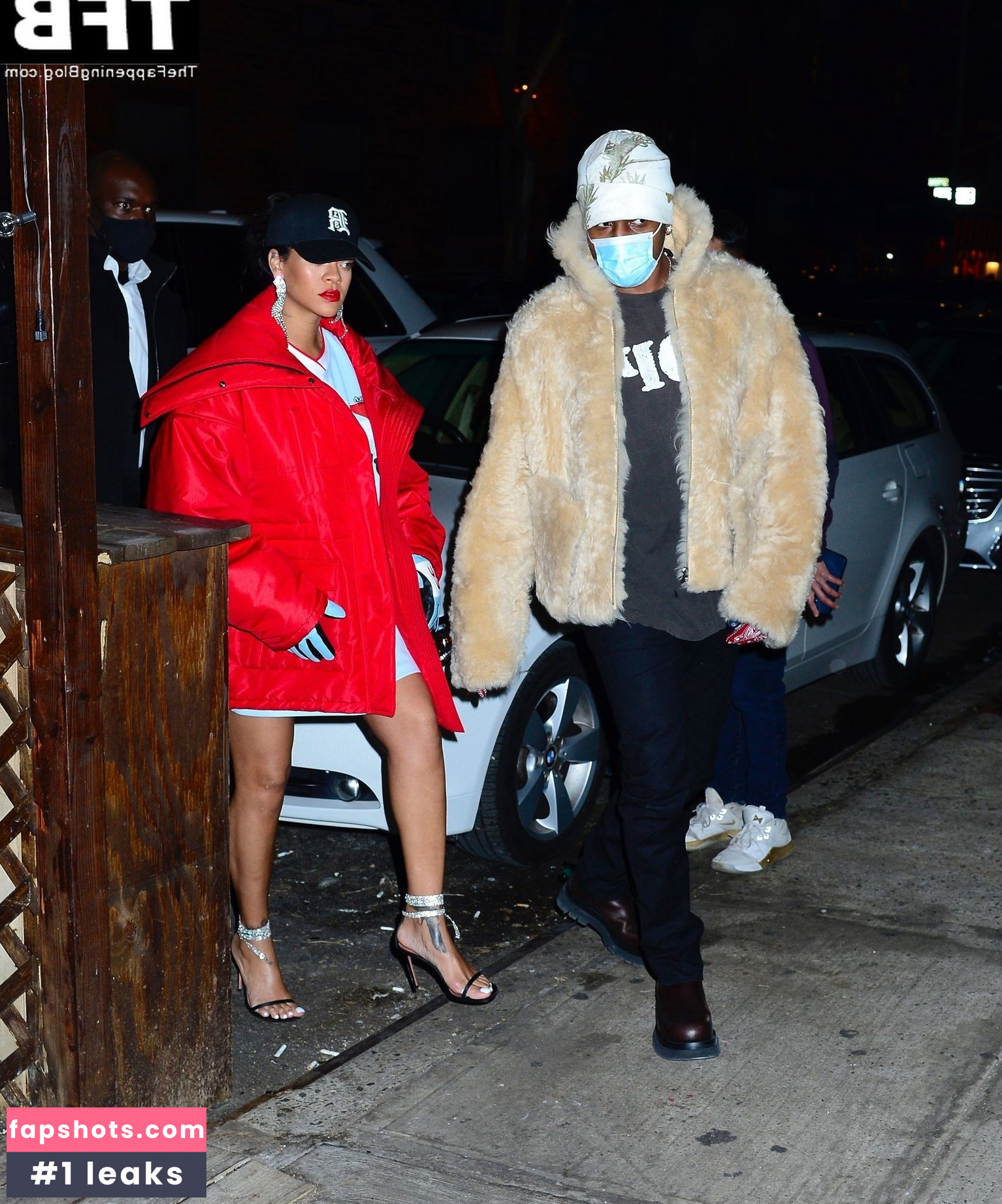 Rihanna gallery photo #2176