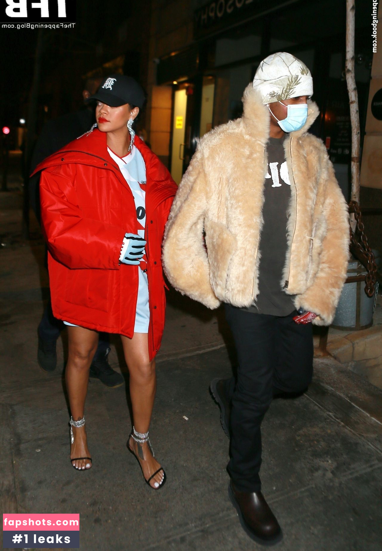 Rihanna gallery photo #2181