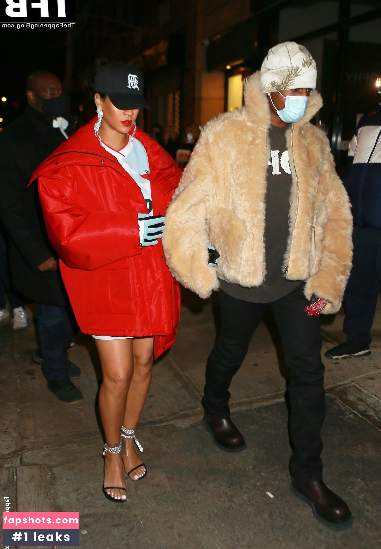 Rihanna gallery photo #2182