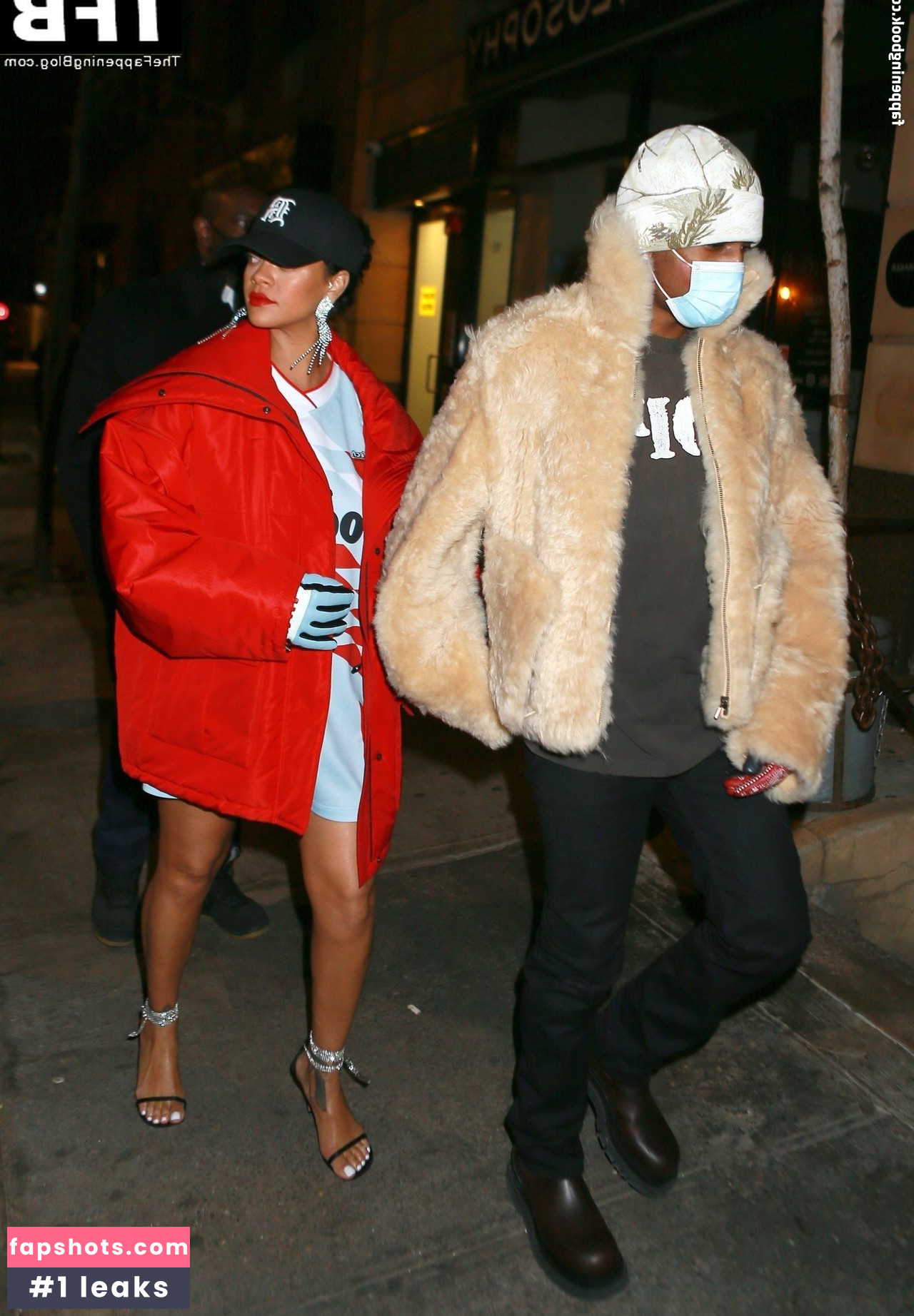 Rihanna gallery photo #2187