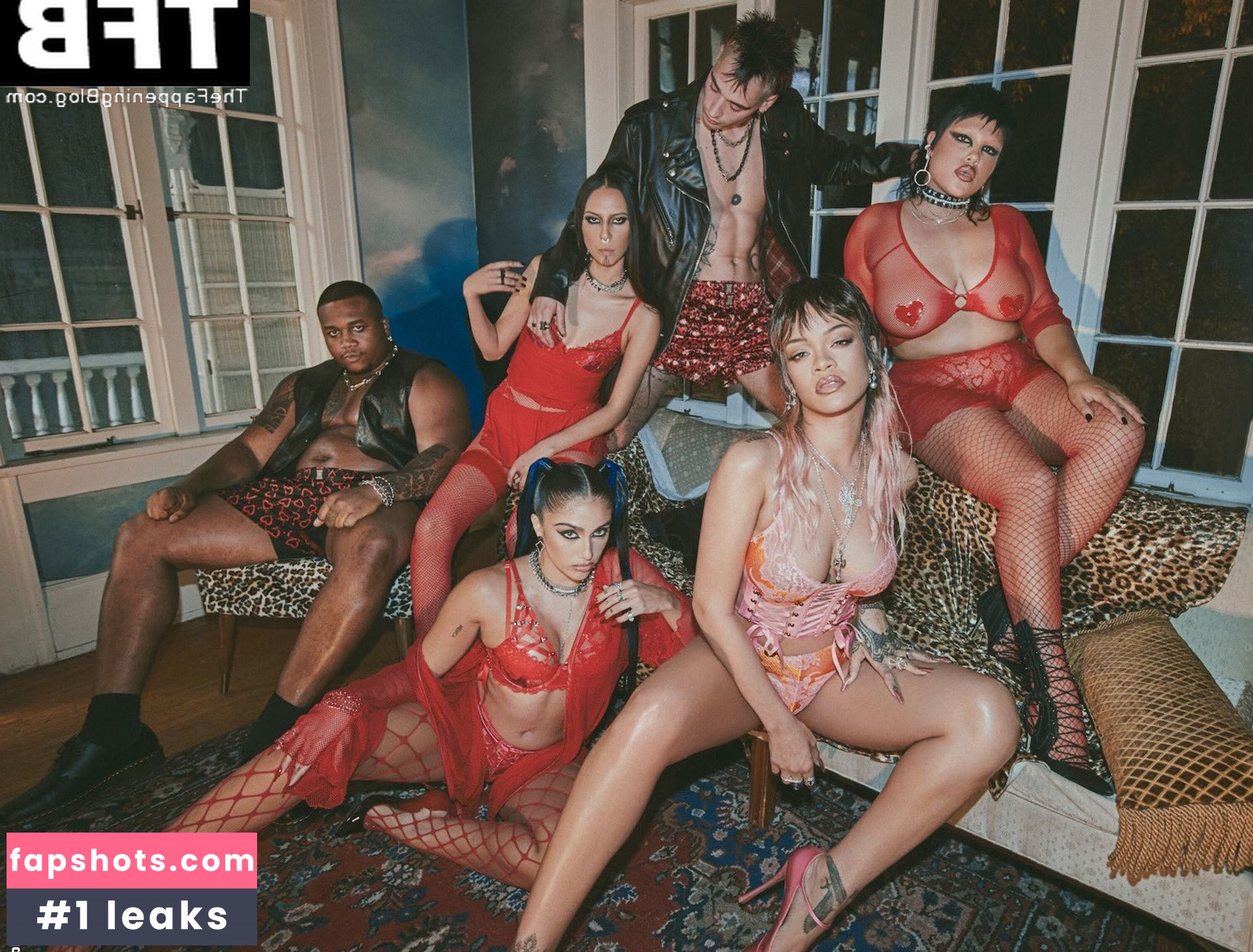 Rihanna gallery photo #2195