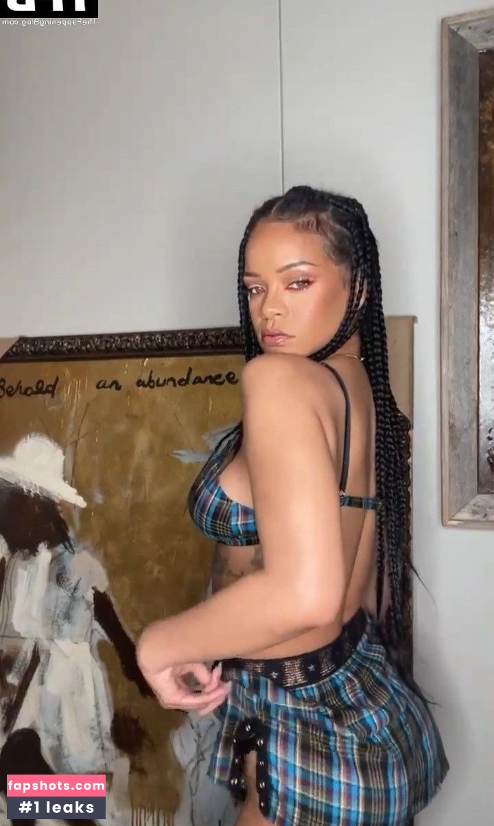 Rihanna gallery photo #2228