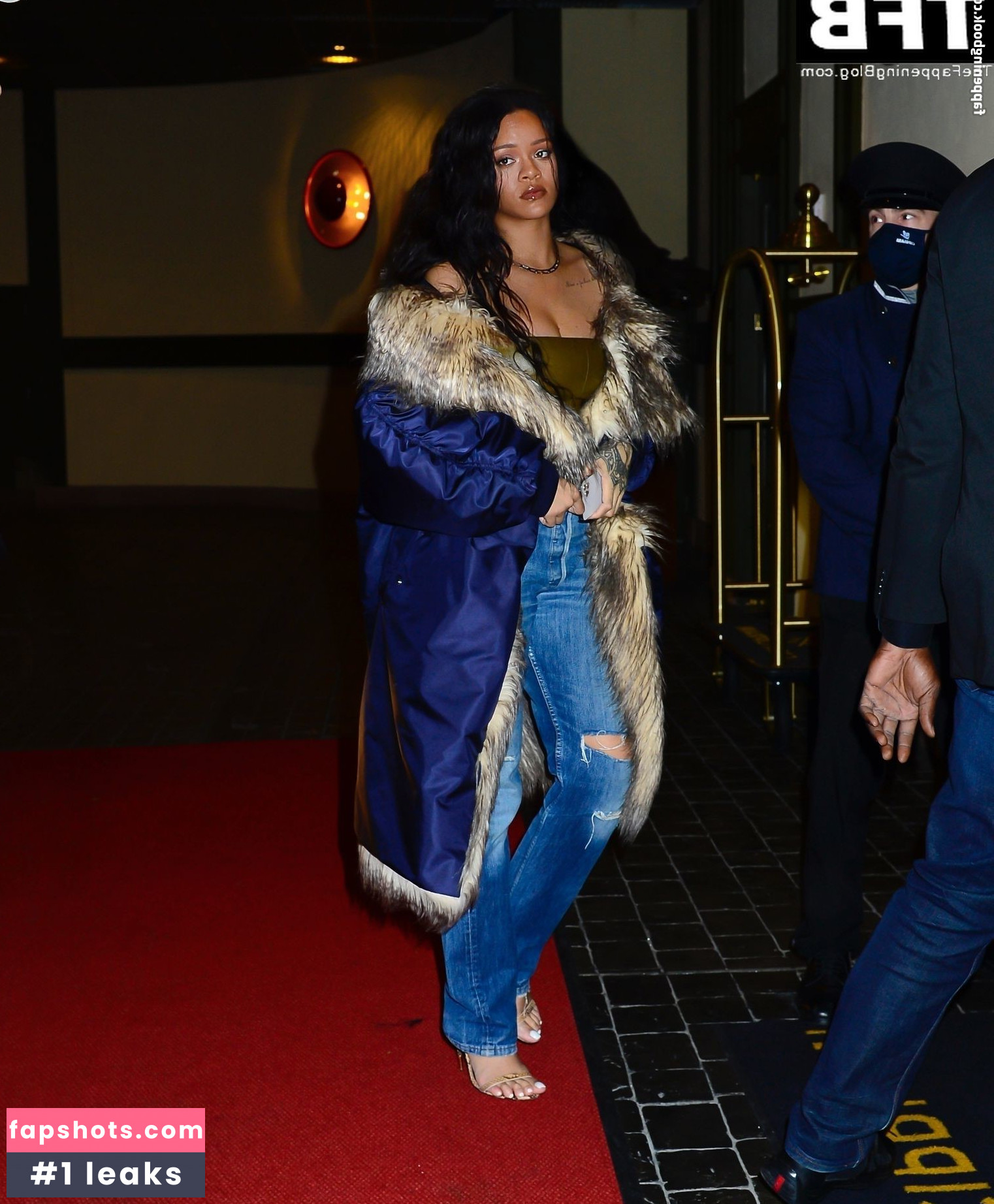 Rihanna gallery photo #2236