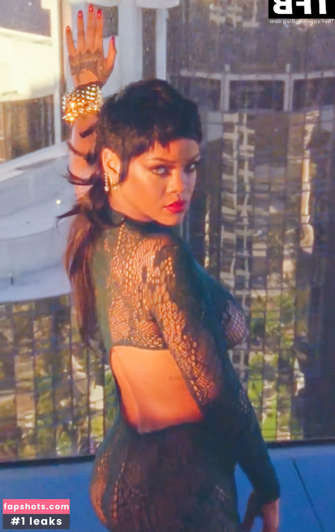 Rihanna gallery photo #2239