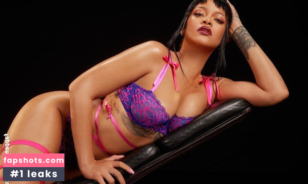 Rihanna gallery photo #2285