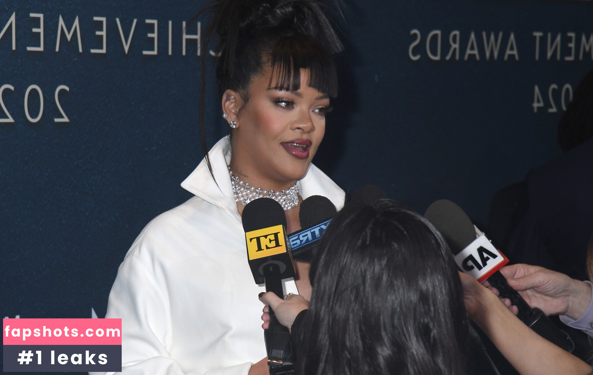 Rihanna Nacktheit OnlyFans Fotos #233 - Fapshots