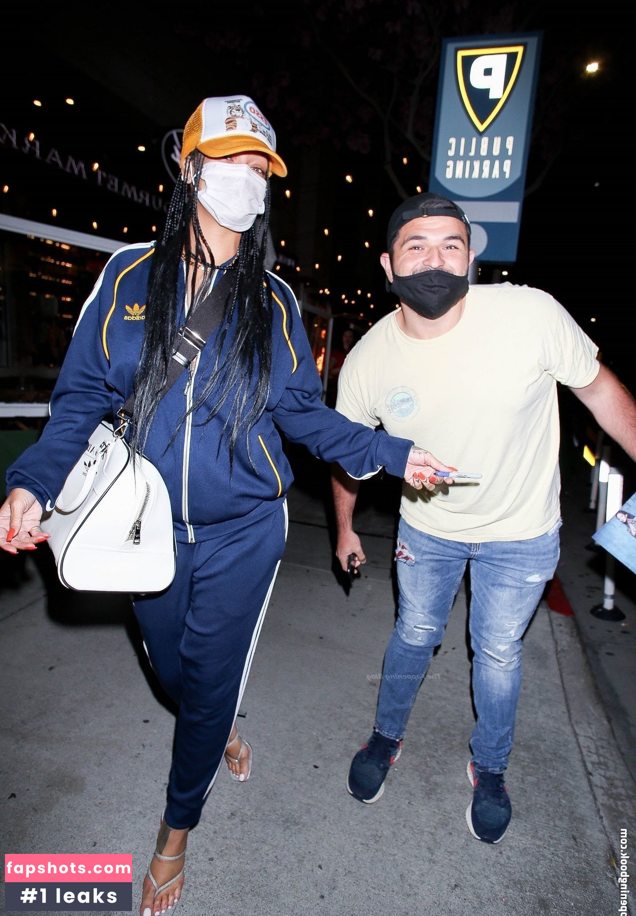 Rihanna gallery photo #2406