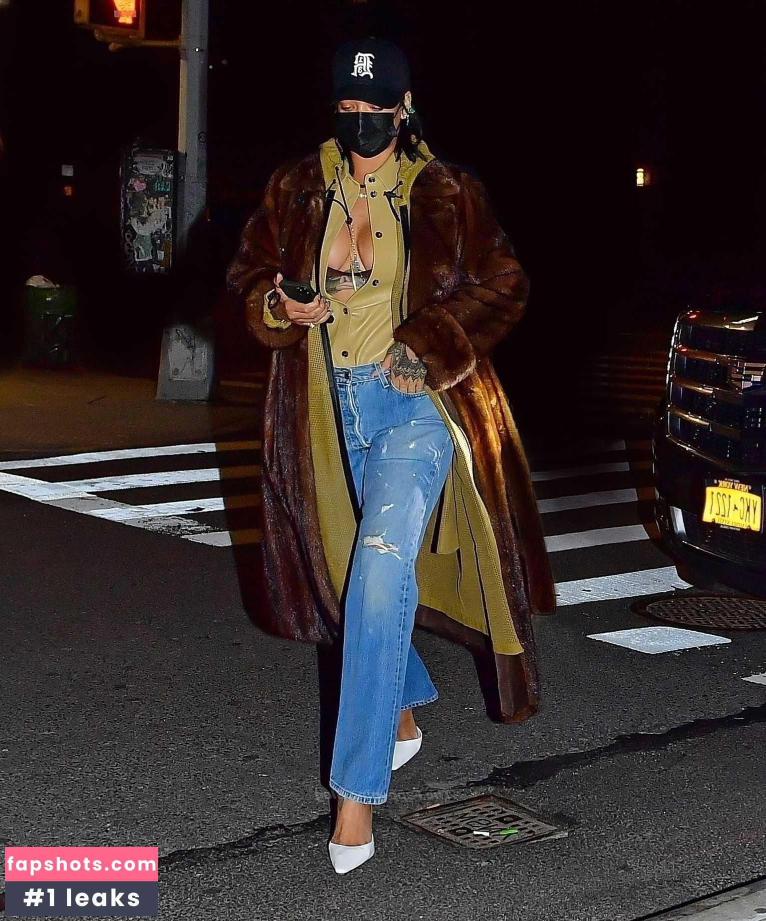 Rihanna gallery photo #2480