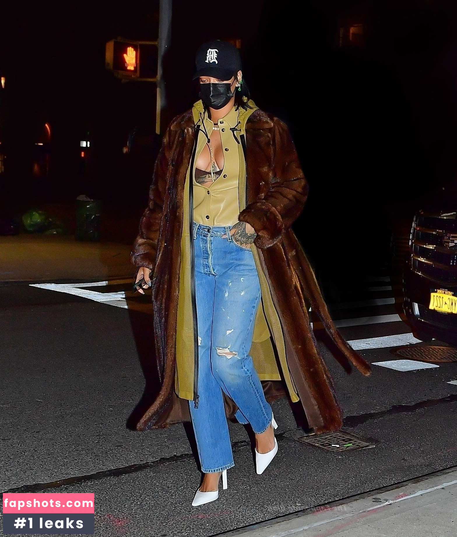 Rihanna gallery photo #2481