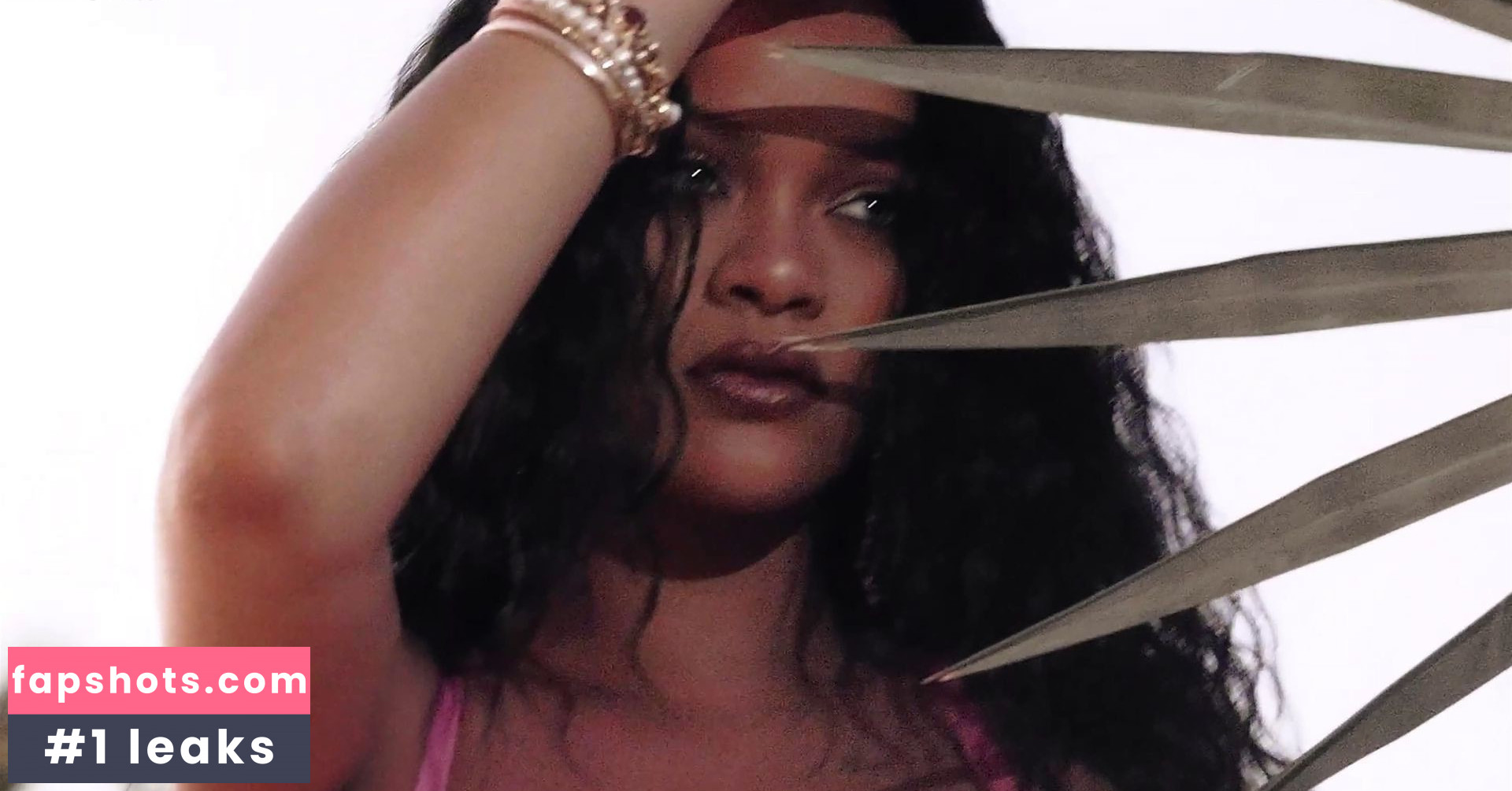 Rihanna gallery photo #2504