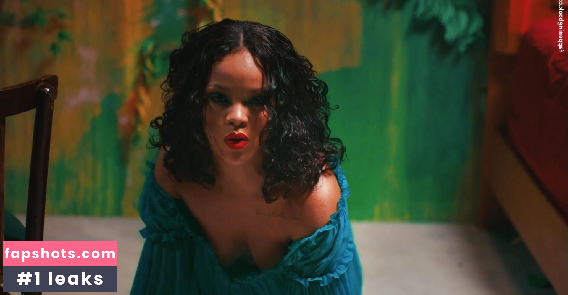 Rihanna gallery photo #2666