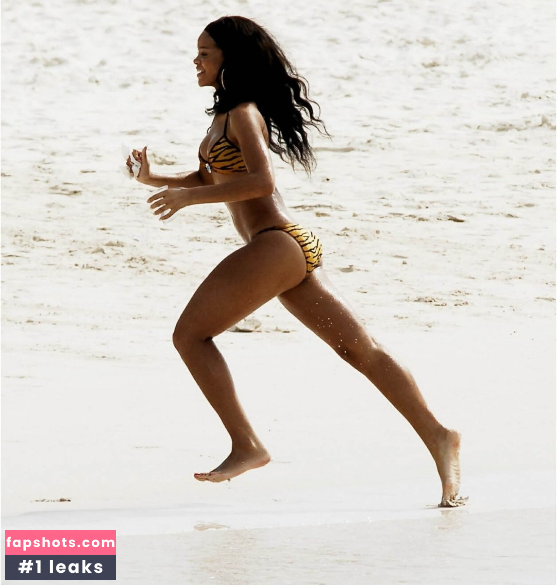 Rihanna gallery photo #2734