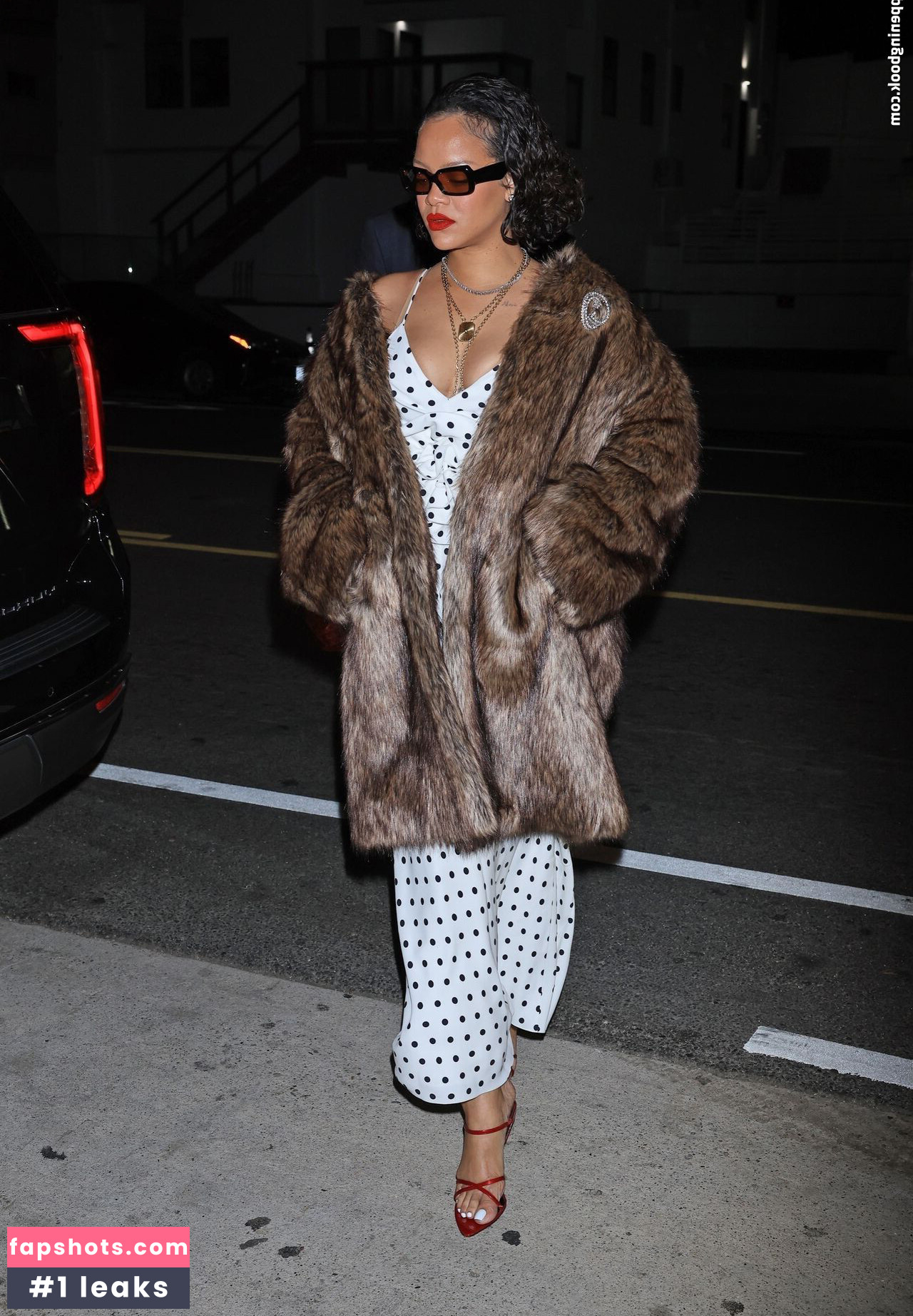 Rihanna Nacktheit OnlyFans Fotos #281 - Fapshots