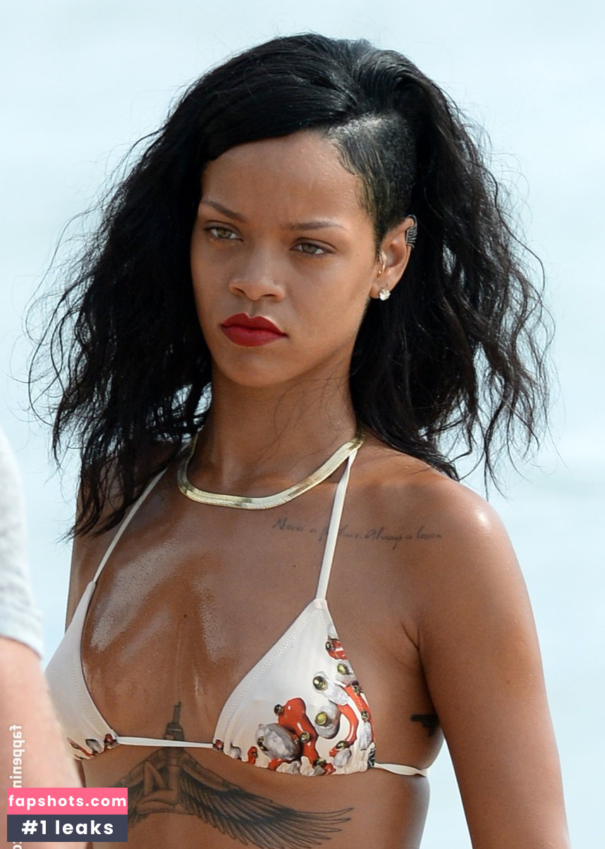 Rihanna gallery photo #2819