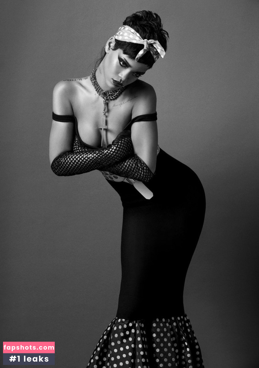Rihanna gallery photo #2825