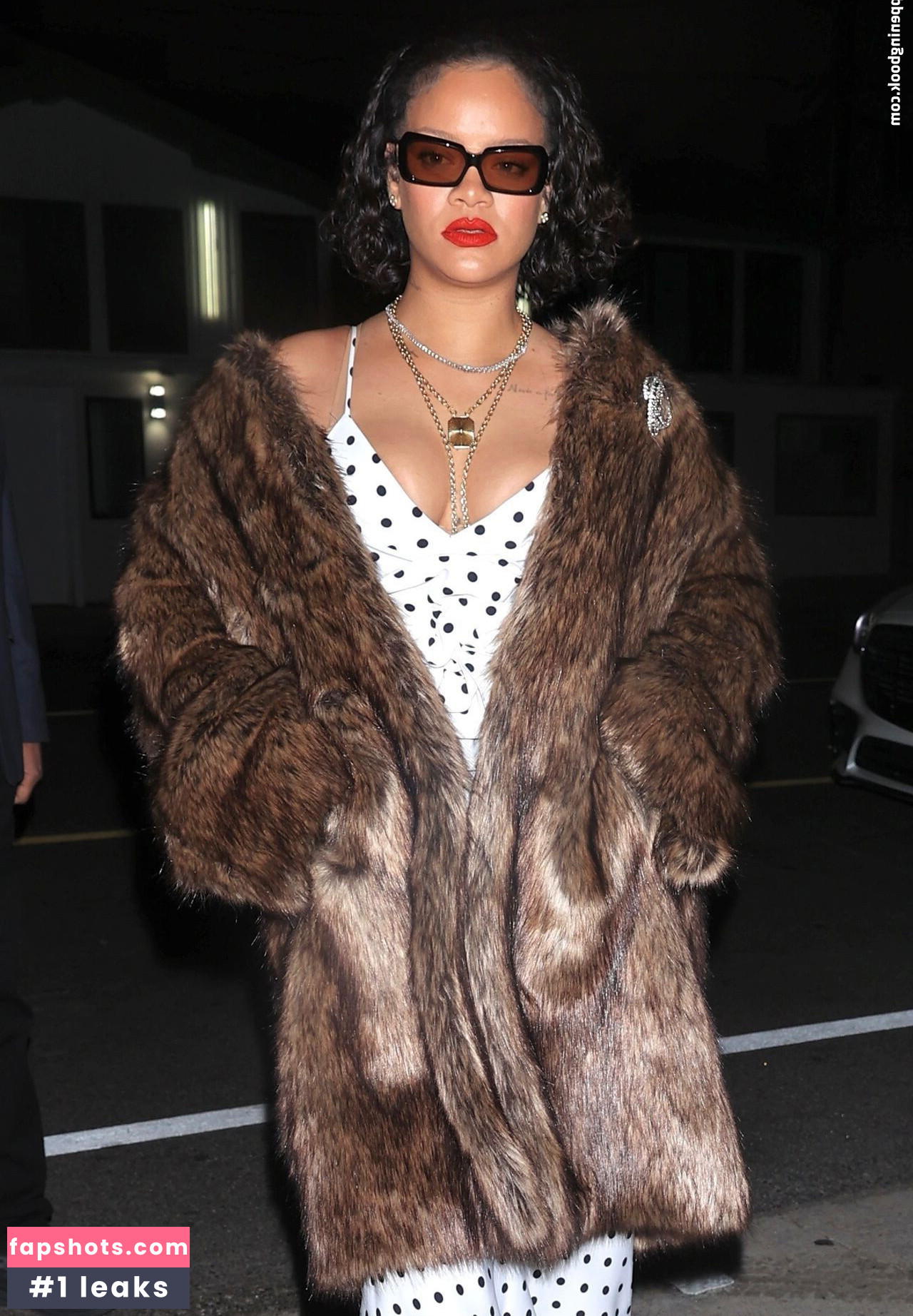 Rihanna Nacktheit OnlyFans Fotos #289 - Fapshots