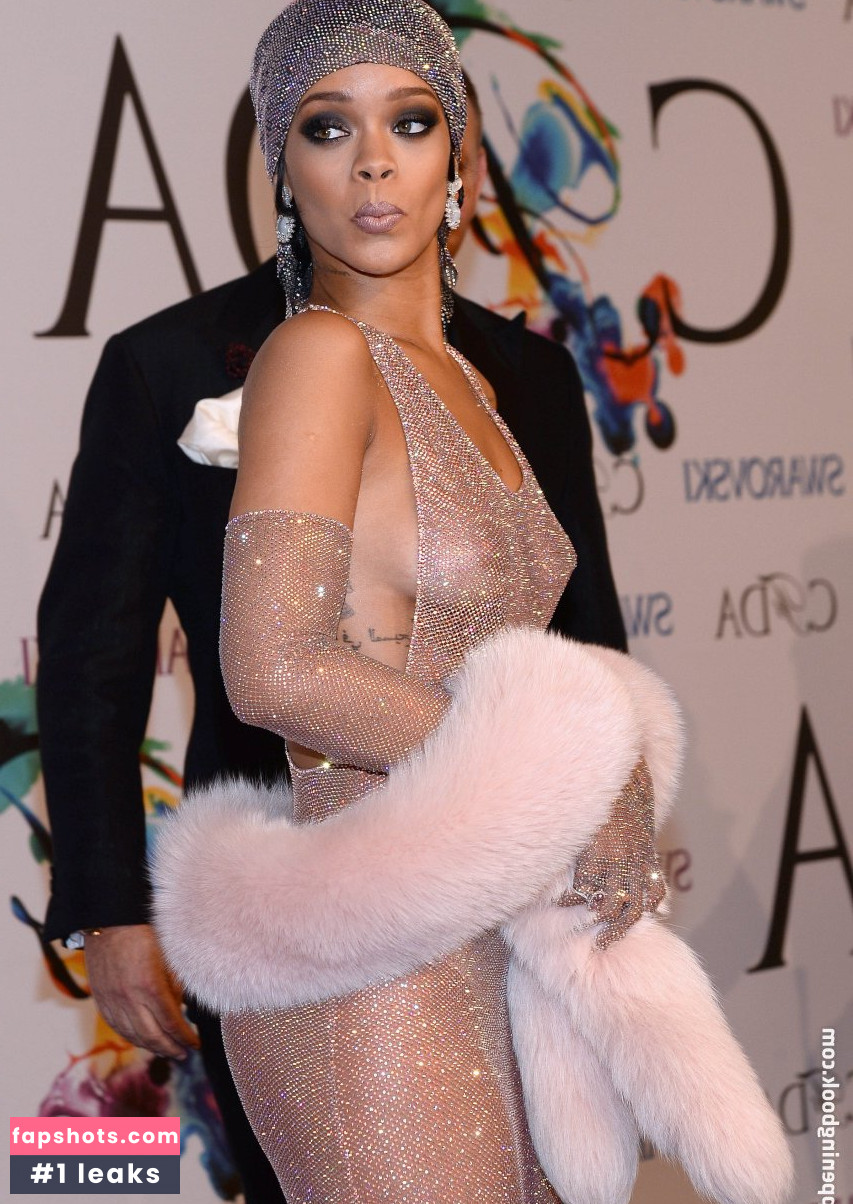 Rihanna gallery photo #3004