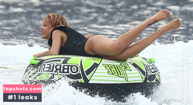 Rihanna gallery photo #3060