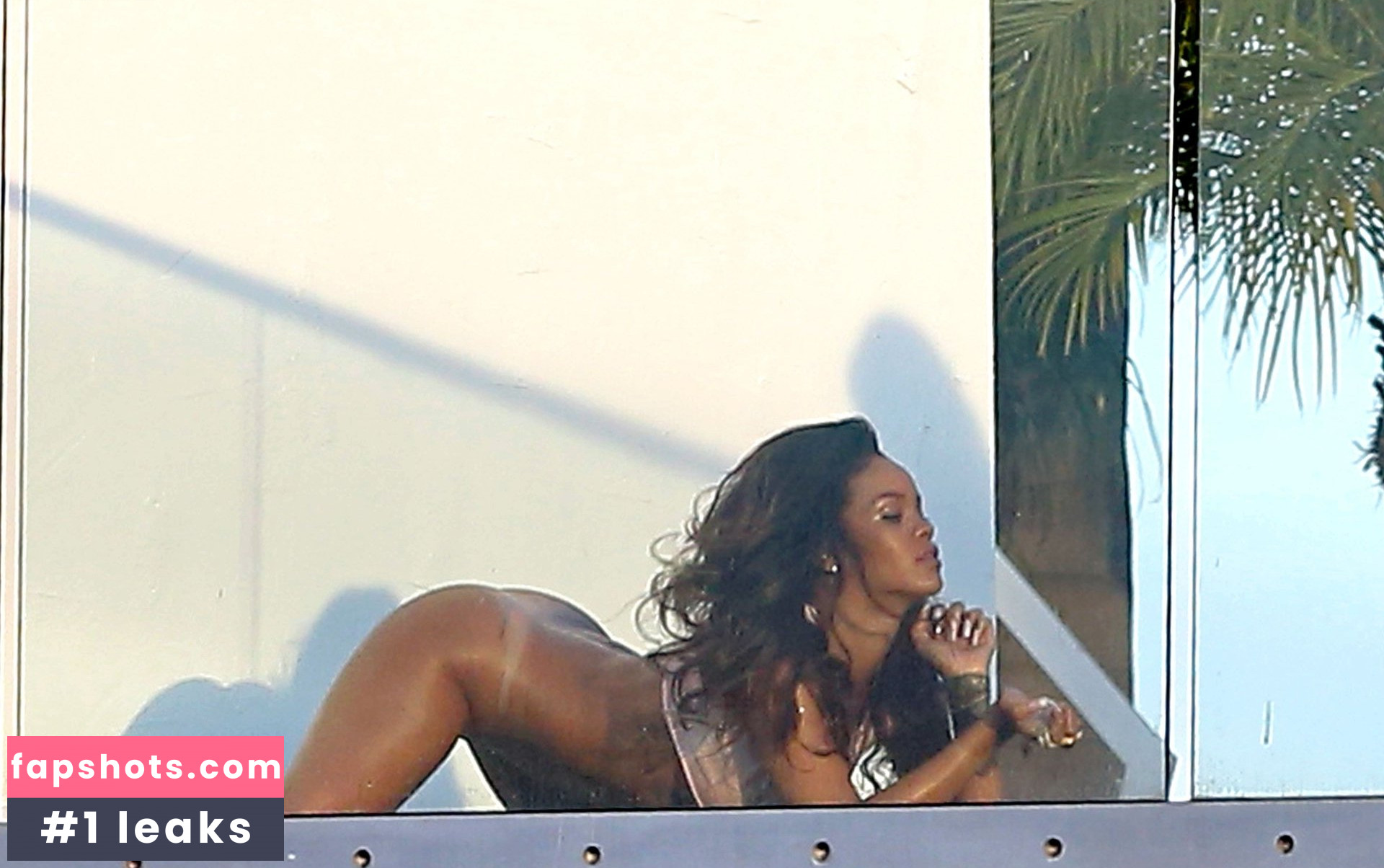 Rihanna gallery photo #3112