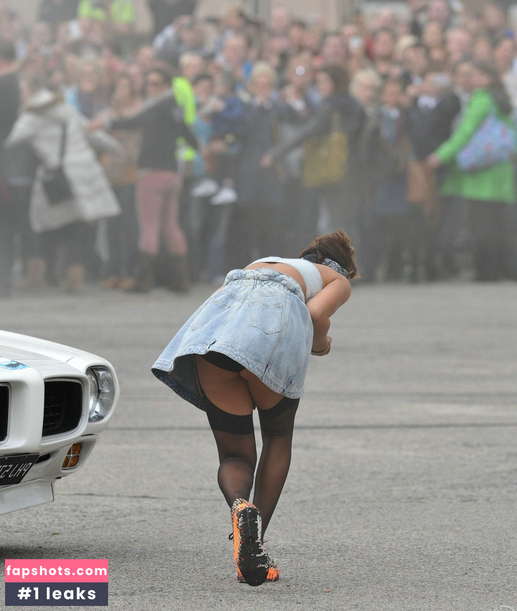 Rihanna gallery photo #3283