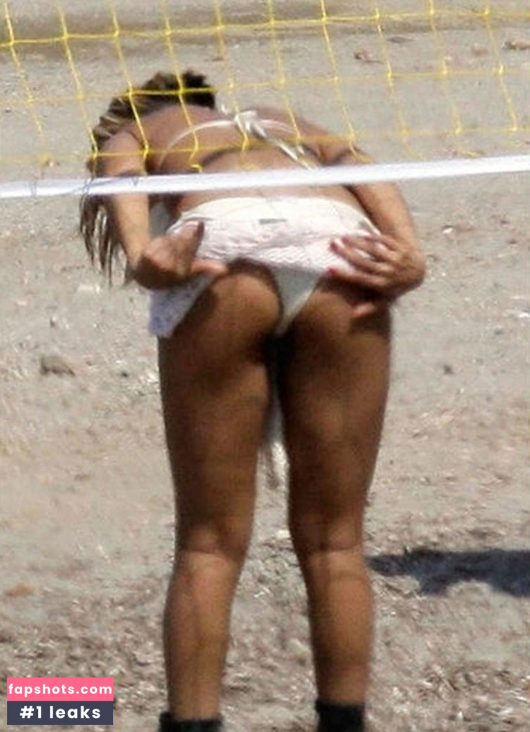 Rihanna gallery photo #3568