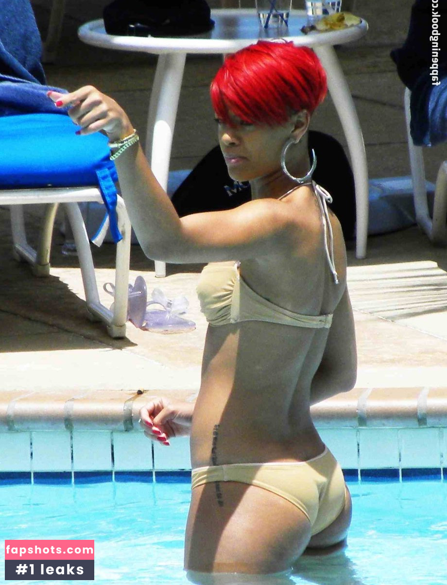 Rihanna gallery photo #3588