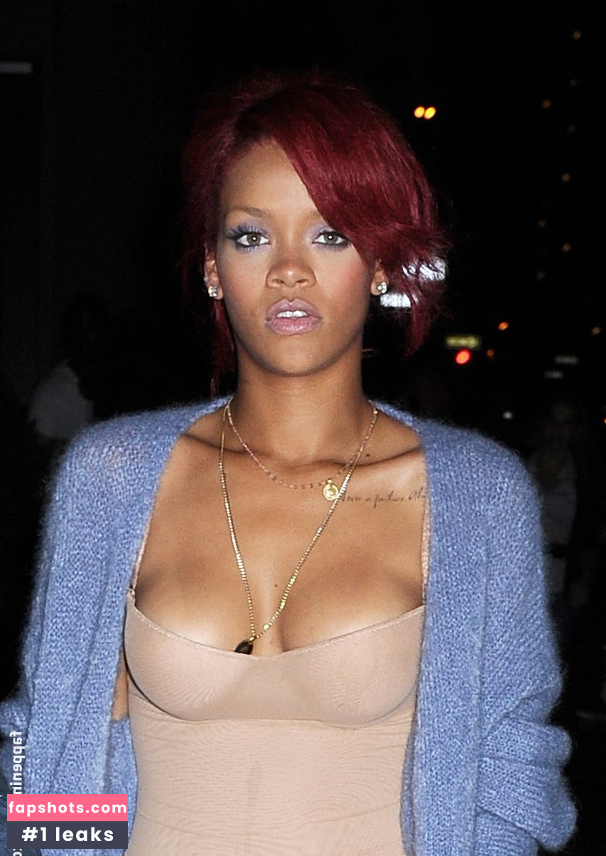Rihanna gallery photo #3642