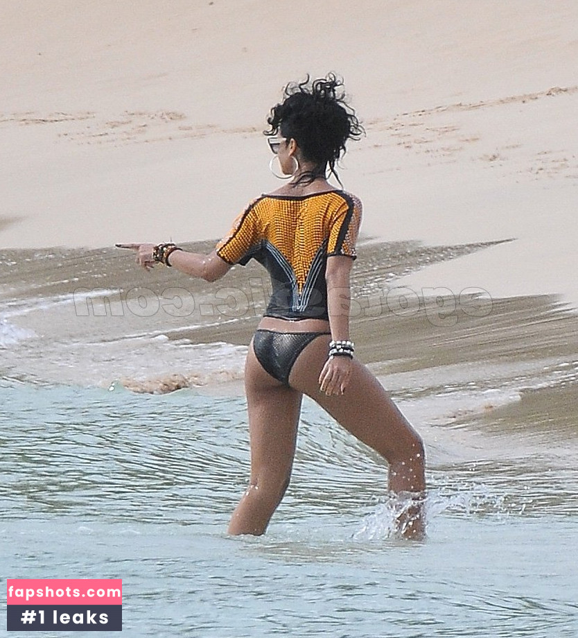 Rihanna gallery photo #3668