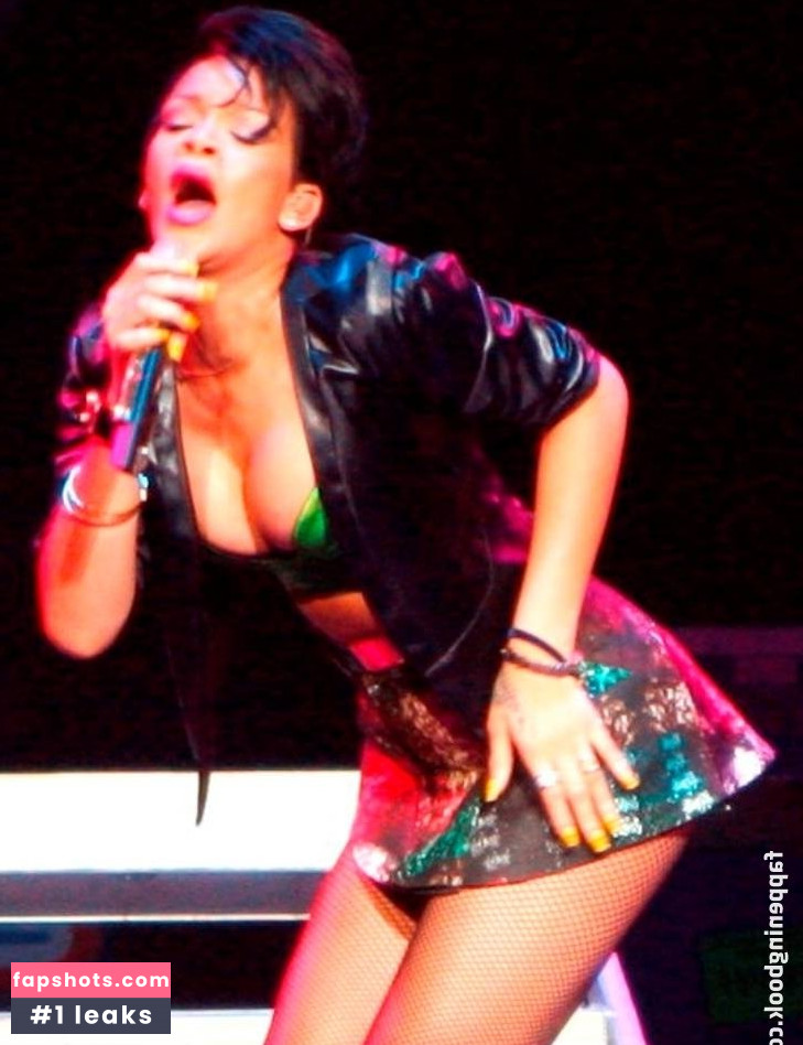 Rihanna gallery photo #3674