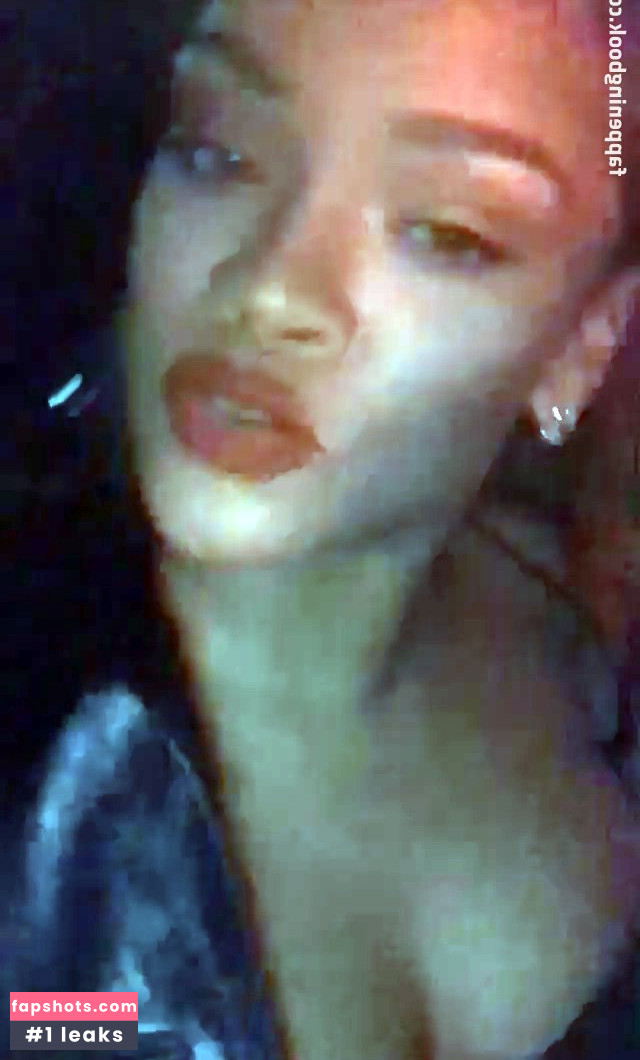 Rihanna gallery photo #3714