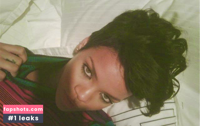 Rihanna gallery photo #3726