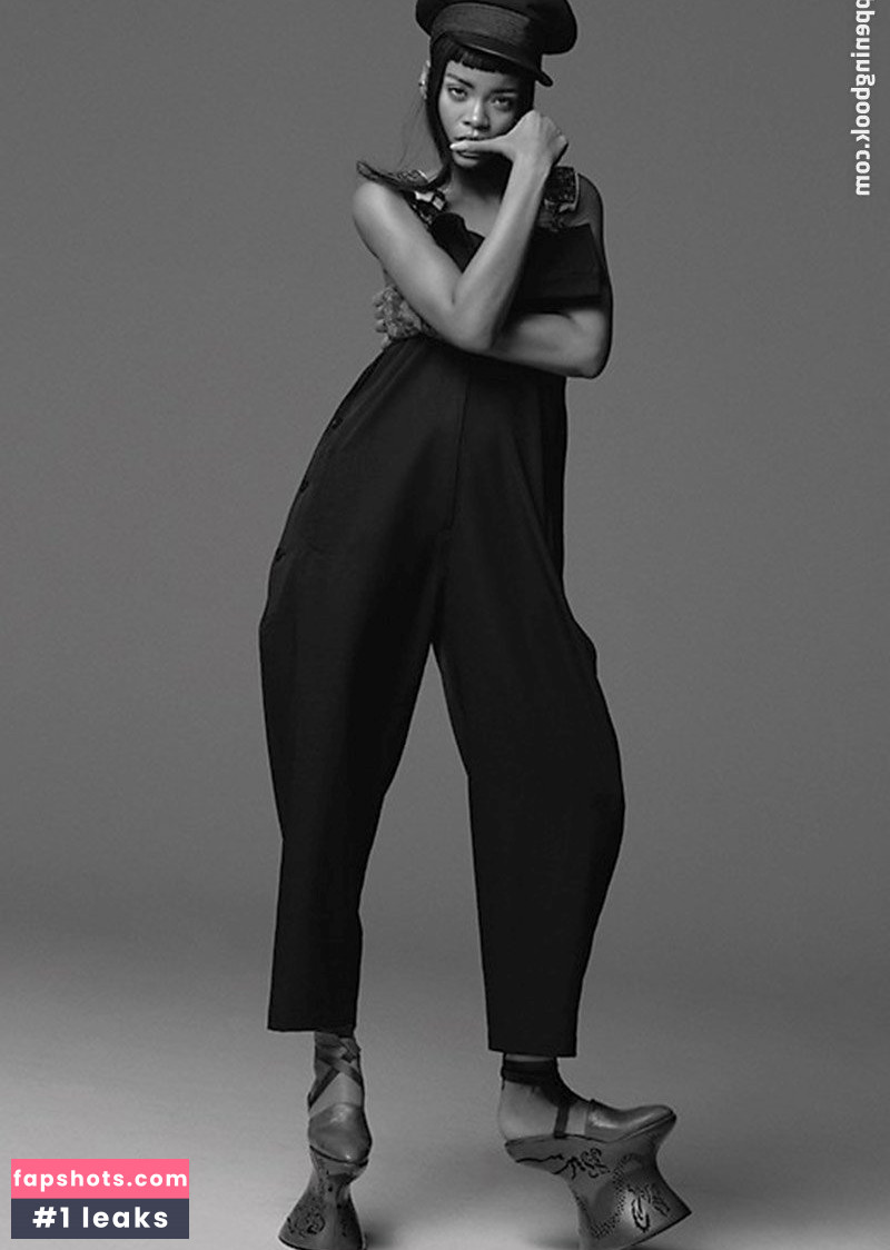 Rihanna gallery photo #3747