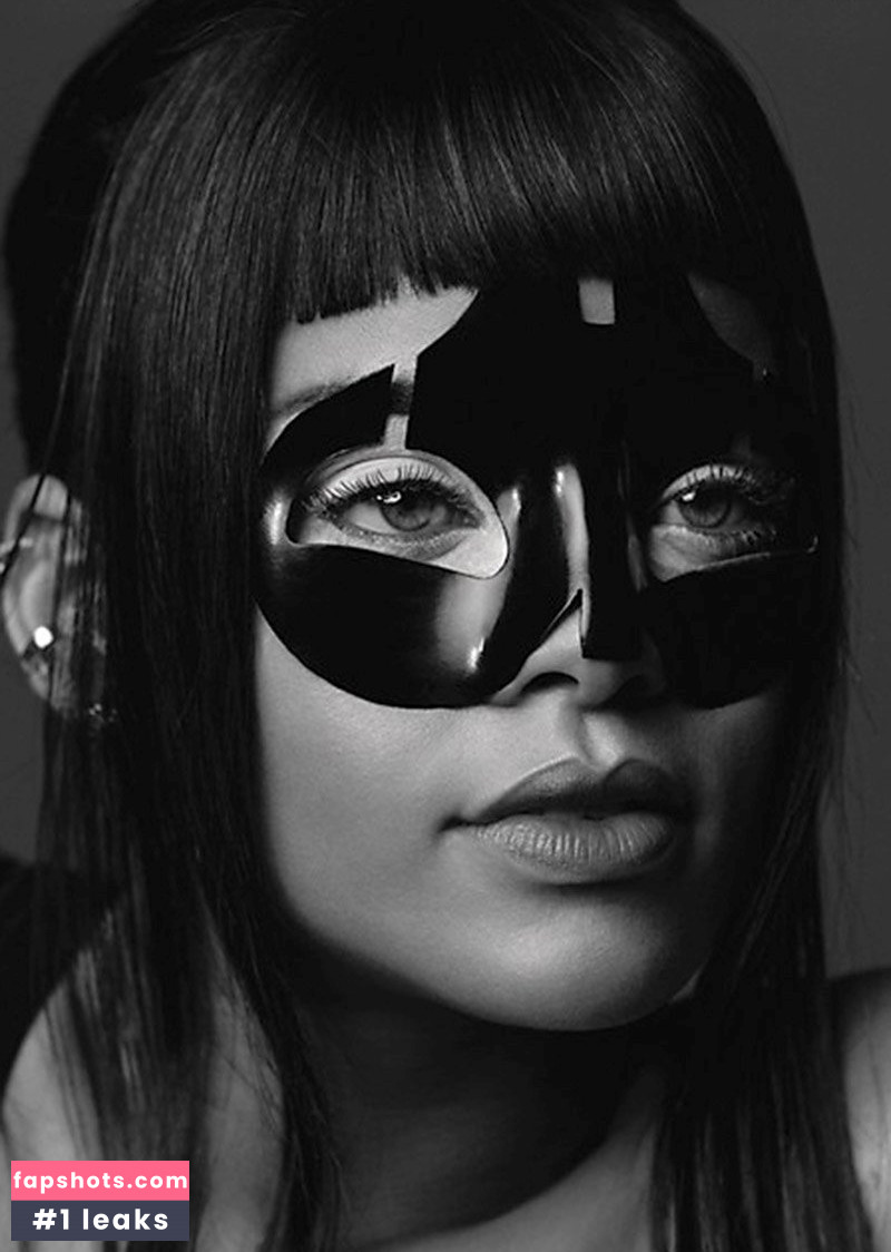 Rihanna gallery photo #3748