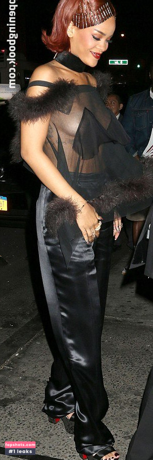 Rihanna gallery photo #3762