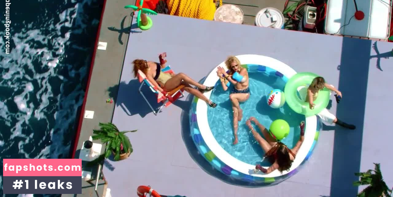 Rihanna gallery photo #3820