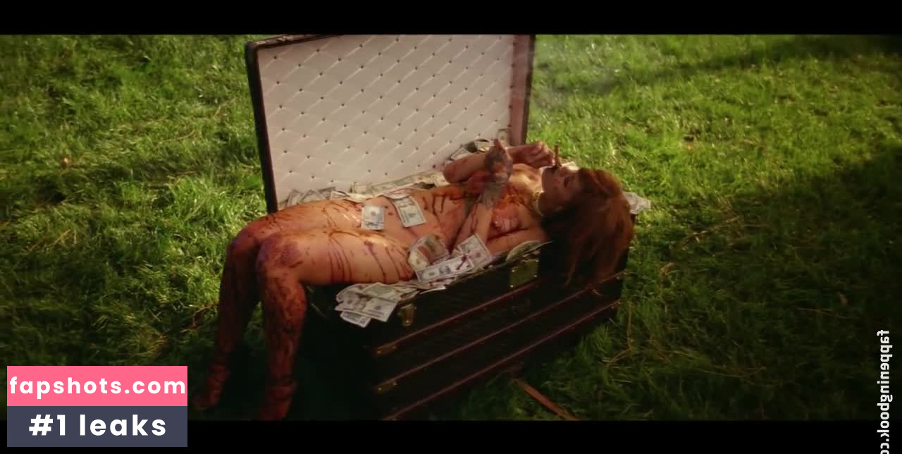 Rihanna gallery photo #3835