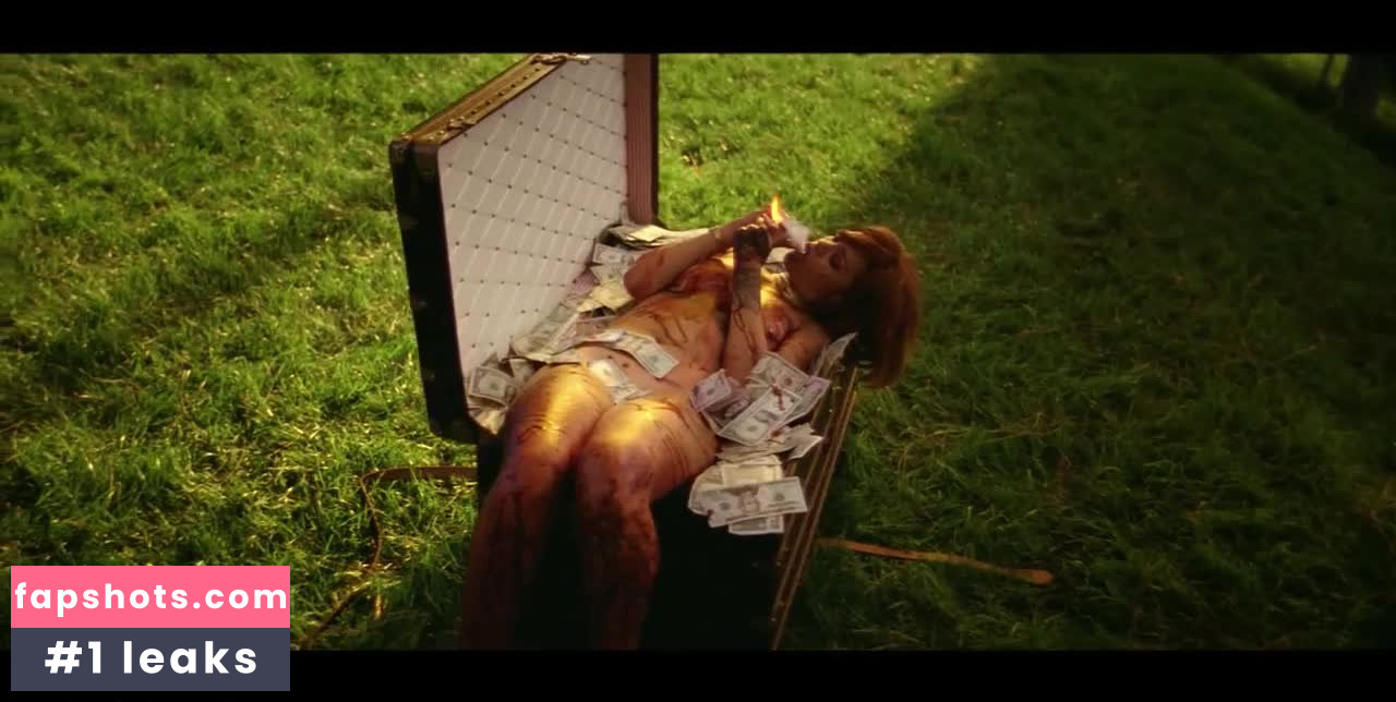 Rihanna gallery photo #3837