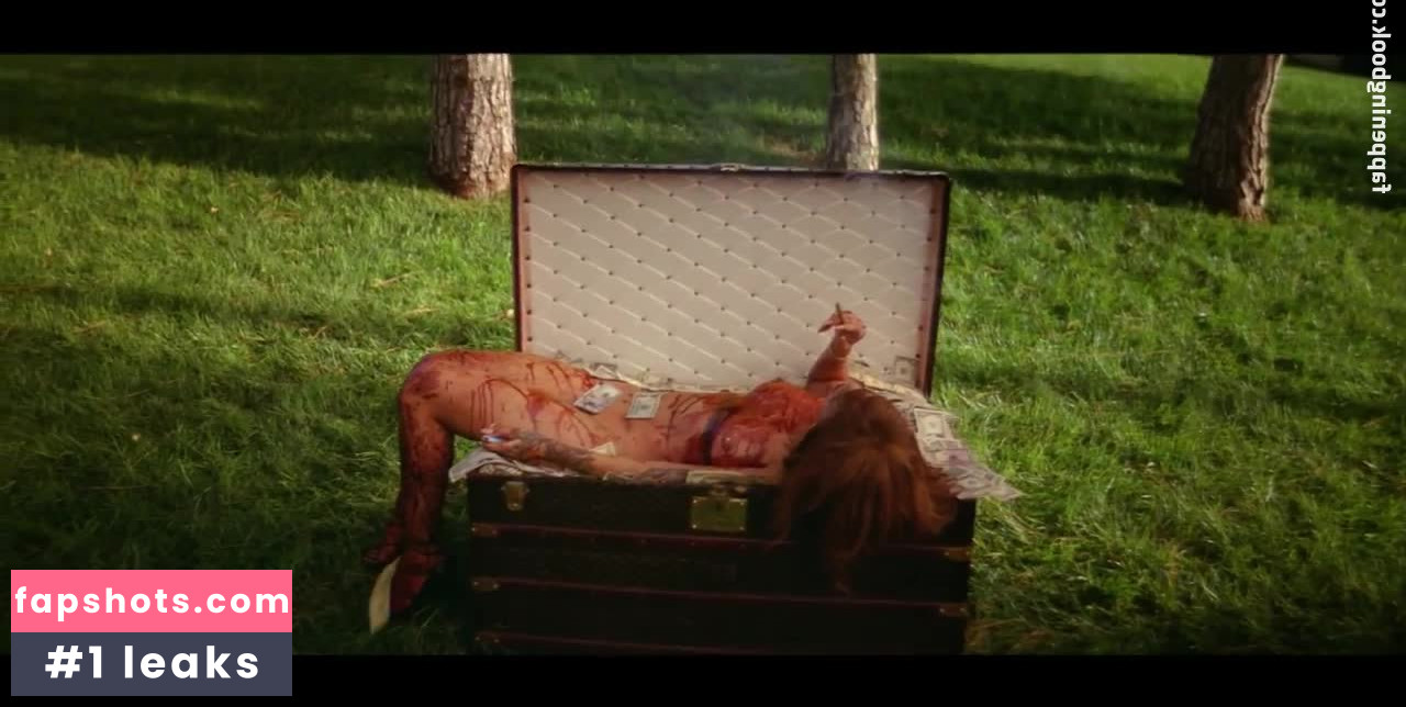 Rihanna gallery photo #3838