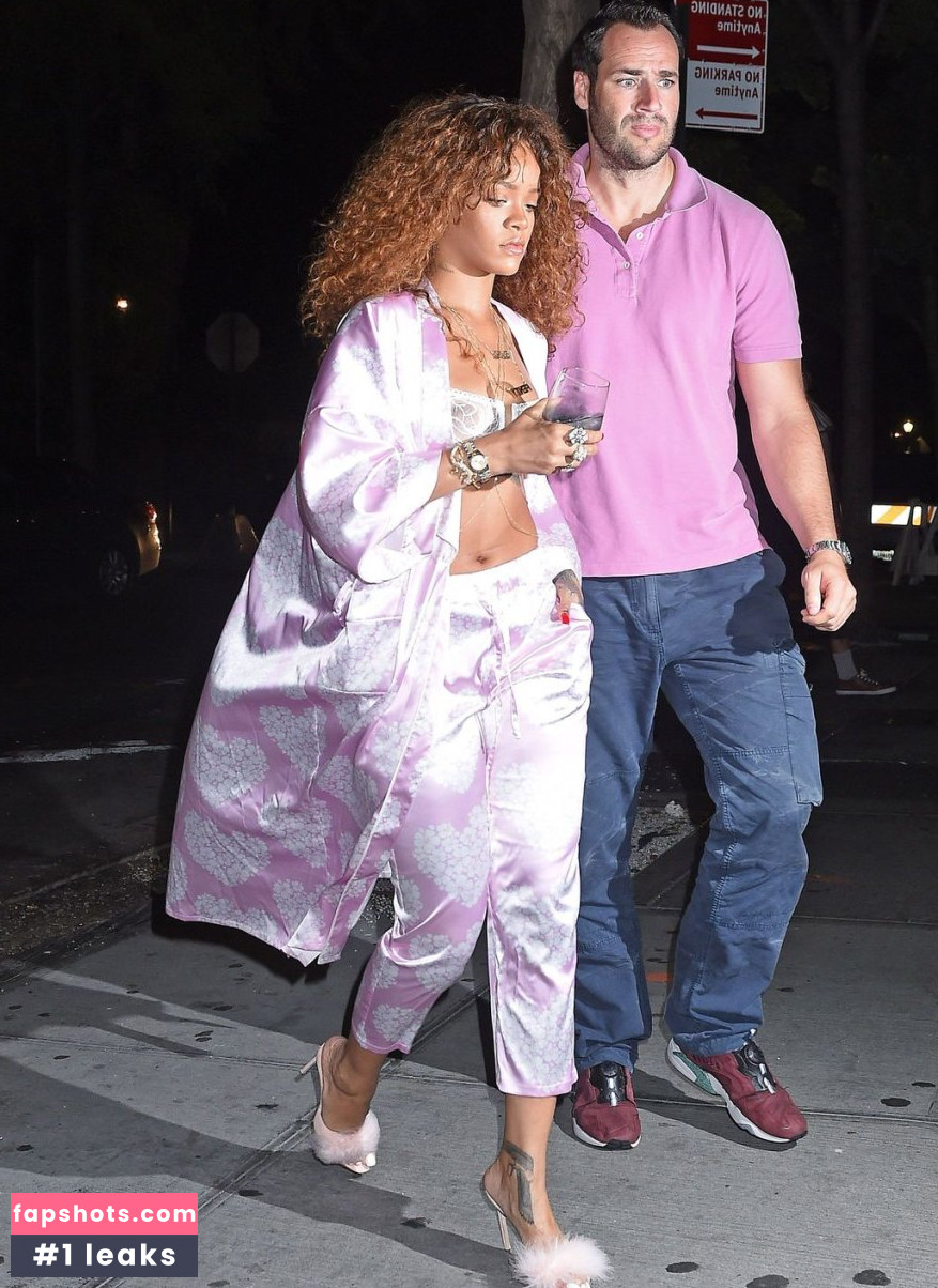 Rihanna Nacktheit OnlyFans Fotos #3853 - Fapshots