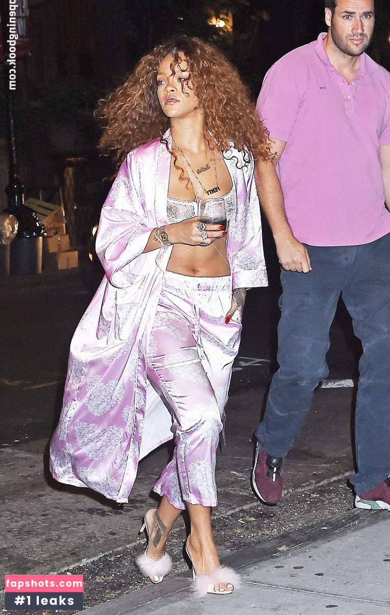 Rihanna Nacktheit OnlyFans Fotos #3858 - Fapshots